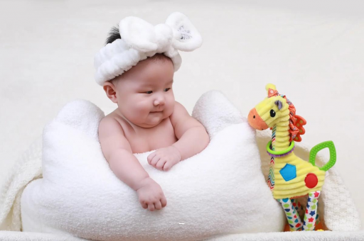 广安宝宝几个月翻身